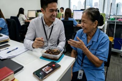 EMPLOYEE WAS SCARY ABOUT THE DAILY “MYSTERY LUNCH BOX” HE RECEIVED AT THE OFFICE FROM AN UNKNOWN SENDER, BUT WAS BROKEN TO TEARS WHEN HE SEEN THE CCTV FOOTAGE—IT WAS OLD JANITRESS PUTTING IT IN
